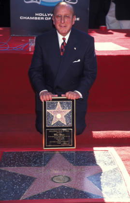 Record producer Clive Davis Jan 28, 1997 - Los Angeles, CA, USA - American record producer and music industry executive CLIVE DAVIS at the Clive Davis Star on Walk of Fame Copyright: xKathyxHutchinsx