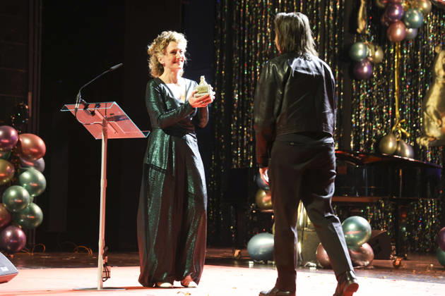 Tricia Tuttle and Celine Sciamma at the presentation of the 40 Teddy Award 2026 at the Berlinale 2026 76 Berlin International Film Festival at the Volksbühne Berlin, 20 02 2026 Foto:xB.xDummerx xFuturexImagex teddy_6205