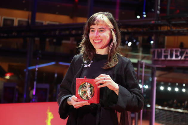 February 21, 2026, Berlin, Germany: Pepa Lubojacki poses with the Berlinale Documentary Award for If Pigeons Turned to Gold after the closing ceremony of the 76th Berlin International Film Festival (Berlinale), Europe s first major film festival of the year, in Berlin. The festival runs from February 12 to 22, 2026. Berlin Germany - ZUMAf146 20260221_zip_f146_033 Copyright: xRouzbehxFouladix