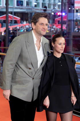 Award Ceremony, Berlinale Red Carpet, Berlin, 21 02 2026 Sebastian Schwarz and Sina Tkotsch on the Red Carpet before the Closing Gala of the 76th Berlinale at the Theater am Potsdamer Platz Berlin on 21 02 2026 The 76th Berlin International Film Festival takes place from February 12 to 22, 2026 Berlin Theater am Potsdamer Platz Copyright: xJensxFinkex