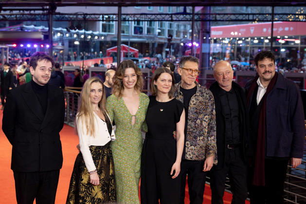 Award Ceremony, Berlinale Red Carpet, Berlin, 21 02 2026 Guest, Lubomira Piperova, Michelle Tzontchev, Genevive Dulude de Celles, Galin Stoev, Nikolay Mutafchiev, Guest on the Red Carpet before the Closing Gala of the 76 Berlinale at the Theater am Potsdamer Platz Berlin on 21 02 2026 The 76 Berlin International Film Festival wil Copyright: xJensxFinkex