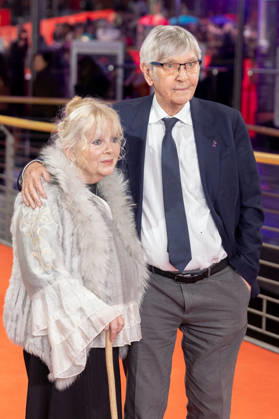 Award Ceremony, Berlinale Red Carpet, Berlin, 21 02 2026 Tom Courtenay, Anna Calder Marshall on the Red Carpet before the Closing Gala of the 76th Berlinale at the Theater am Potsdamer Platz Berlin on 21 02 2026 The 76th Berlin International Film Festival takes place from February 12 to 22, 2026 Berlin Theater am Potsdamer Platz Copyright: xJensxFinkex