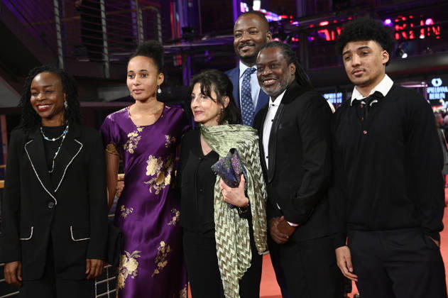 Achouackh Abakar Souleymane, Maimouna Miawama, Florence Stern and team at the Closing Ceremony with Award Ceremony at the Berlinale 2026 76 Berlin International Film Festival in the Berlinale Palast Berlin, 21 02 2026 Foto:xN.xKubelkax xFuturexImagex closing_6487