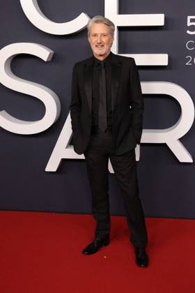51st Cesar Ceremony - Arrivals JD 2 Antoine de Caunes arrives at the 51st Cesar Film Awards held at l Olympia on February 26, 2026, in Paris, France. Photo by Jerome Domine ABACAPRESS.COM Paris France  Copyright: xDominexJerome ABACAx