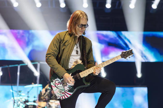 Alter Bridge perform at AO Arena Myles Kennedy of Alter Bridge performs at AO Arena, Manchester, England, 26th February 2026. Editorial use only, Credit:Mike Gray Avalon  Copyright: xMikexGrayx xAvalonx 1078559872