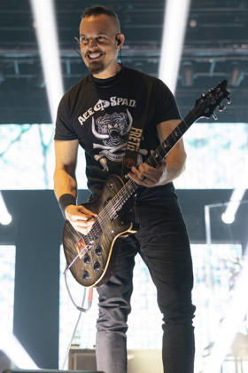 Alter Bridge perform at AO Arena Mark Tremonti of Alter Bridge performs at AO Arena, Manchester, England, 26th February 2026. Editorial use only, Credit:Mike Gray Avalon  Copyright: xMikexGrayx xAvalonx 1078560013