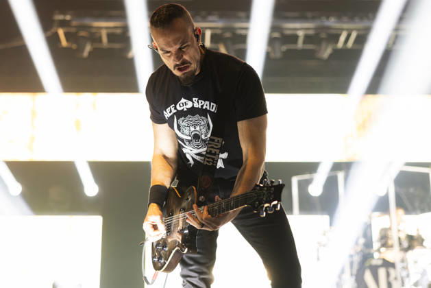 Alter Bridge perform at AO Arena Mark Tremonti of Alter Bridge performs at AO Arena, Manchester, England, 26th February 2026. Editorial use only, Credit:Mike Gray Avalon  Copyright: xMikexGrayx xAvalonx 1078560033