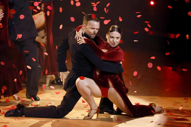 Professional dancer Vadim Garbuzov and influencer Bianca Heinicke at the introductory show of the 19th season of the RTL dance show Lets Dance at the Coloneum Cologne, 27 02 2026 NRW Germany Copyright: xChristophxHardtx