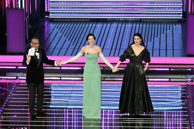 February 27, 2026, Sanremo, Rome, Italy: 76th Italian Song Festival, fourth night. Pictured: Carlo Conti, Laura Pausini, Bianca Balti . Sanremo. Italy 27 Feb 2026 Sanremo Italy - ZUMAa289 20260227_zia_a289_383 Copyright: xMariaxLauraxAntonellix