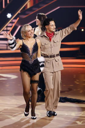 Singer Milano Milane Baybah and professional dancer Marta Arndt at the introductory show of the 19th season of the RTL dance show Lets Dance at the Coloneum Cologne, 27 02 2026 NRW Germany Copyright: xChristophxHardtx