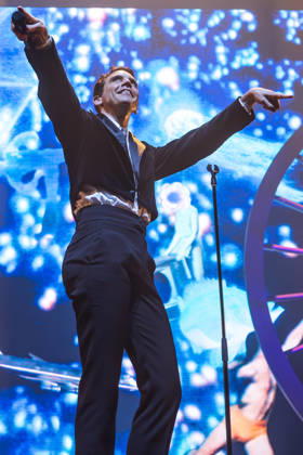 Music Concert - MIKA - Spinning Out Tour Mika performs the Spinning Out Tour on March 02, 2025 at Unipol Arena, Bologna, Italy. Casalecchio di Reno Unipol Arena Italy Copyright: xEmanuelaxVertollix xLiveMediax LPM_2323058