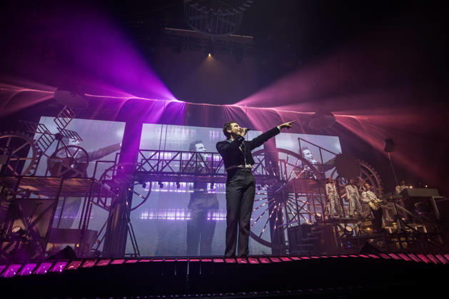 Music Concert - MIKA - Spinning Out Tour Mika performs the Spinning Out Tour on March 02, 2025 at Unipol Arena, Bologna, Italy. Casalecchio di Reno Unipol Arena Italy Copyright: xEmanuelaxVertollix xLiveMediax LPM_2323068
