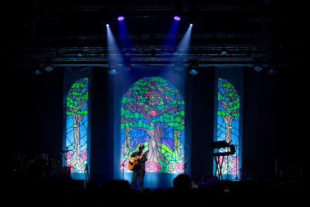 SaO PAULO, SP - 05.03.2026: CANTOR JASON MRAZ FAZ SHOW EM SP - American singer and songwriter Jason Mraz performs at Espaco Unimed, in Sao Paulo, this Thursday (05), with the tour Return to South America Tour, his first in South America in a decade. The show brought together around 3,700 people and featured hits such as I™m Yours, Lucky and I Won™t Give Up. On stage, Mraz was accompanied by Mona Tavakoli, Becky Gebhardt, Chaska Potter, Mai Bloomfield, Camellia Akhami Gadret and Toca Rivera. x2899346x EmersonxSantos