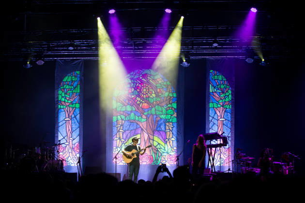SaO PAULO, SP - 05.03.2026: CANTOR JASON MRAZ FAZ SHOW EM SP - American singer and songwriter Jason Mraz performs at Espaco Unimed, in Sao Paulo, this Thursday (05), with the tour Return to South America Tour, his first in South America in a decade. The show brought together around 3,700 people and featured hits such as I™m Yours, Lucky and I Won™t Give Up. On stage, Mraz was accompanied by Mona Tavakoli, Becky Gebhardt, Chaska Potter, Mai Bloomfield, Camellia Akhami Gadret and Toca Rivera. x2899347x EmersonxSantos