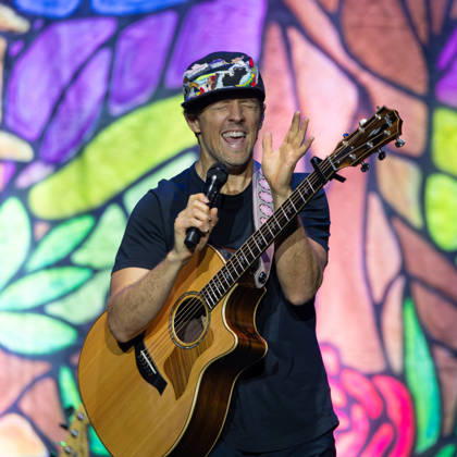 SaO PAULO, SP - 05.03.2026: CANTOR JASON MRAZ FAZ SHOW EM SP - American singer and songwriter Jason Mraz performs at Espaco Unimed, in Sao Paulo, this Thursday (05), with the tour Return to South America Tour, his first in South America in a decade. The show brought together around 3,700 people and featured hits such as I™m Yours, Lucky and I Won™t Give Up. On stage, Mraz was accompanied by Mona Tavakoli, Becky Gebhardt, Chaska Potter, Mai Bloomfield, Camellia Akhami Gadret and Toca Rivera. x2899352x EmersonxSantos