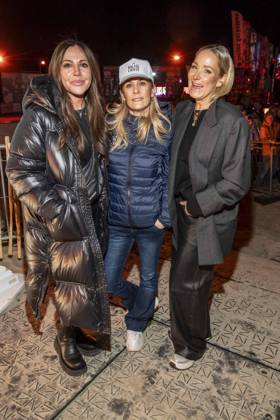 abb Simone Thomalla, Anja Lanaeus and Janine Kunze as guests on the beach at the 10th anniversary of Baltic Lights 2026 celebrity charity sled dog race in aid of Welthungerhilfe on the Baltic Sea between the Ahlbeck and Heringsdorf sea bridges, Friday 06 03 2026 in Heringsdorf MV Germany