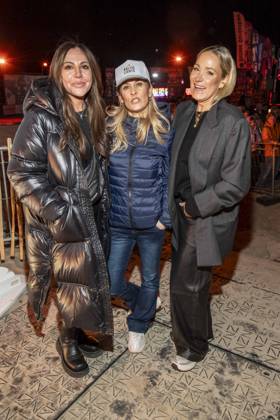 abb Simone Thomalla, Anja Lanaeus and Janine Kunze as guests on the beach at the 10th anniversary of Baltic Lights 2026 celebrity charity sled dog race in aid of Welthungerhilfe on the Baltic Sea between the Ahlbeck and Heringsdorf sea bridges, Friday 06 03 2026 in Heringsdorf MV Germany