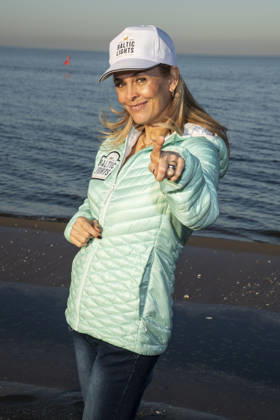 abb Anja Lanaeus as a guest on the beach at the 10th anniversary of Baltic Lights 2026 celebrity charity sled dog race in aid of Welthungerhilfe on the Baltic Sea between the Ahlbeck sea bridge and the Heringsdorf sea bridge, Friday 06 03 2026 in Heringsdorf MV Germany