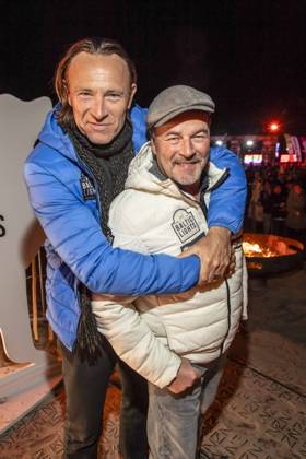 abb Bernhard Bettermann and Till Demtroeder as guests on the beach at the 10th anniversary of Baltic Lights 2026 celebrity charity sled dog race in aid of Welthungerhilfe on the Baltic Sea between the Ahlbeck sea bridge and the Heringsdorf sea bridge, Friday 06 03 2026 in Heringsdorf MV Germany