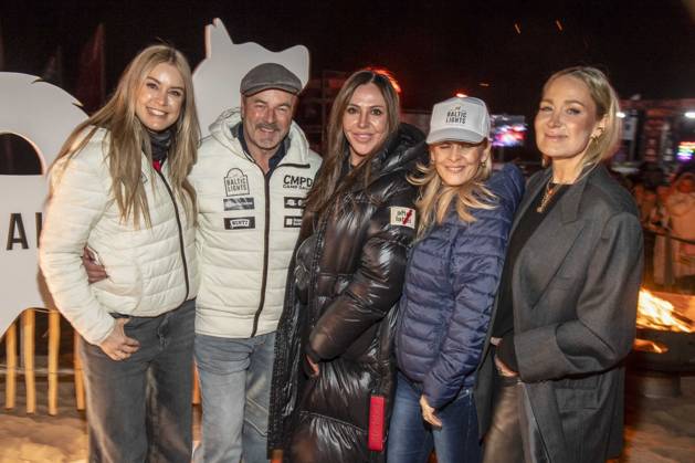 abb Nina Ensmann, Till Demtroeder, Simone Thomalla, Anja Lanaeus and Janine Kunze as guests on the beach at 10 years of Baltic Lights 2026 celebrity charity sled dog race in aid of Welthungerhilfe on the Baltic Sea between the Ahlbeck sea bridge and the Heringsdorf sea bridge , Friday 06 03 2026 in Heringsdorf MV Germany
