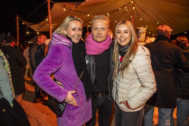 abb Franziska Hippe, Roman Knizka and Nina Ensmann as guests on the beach at 10 years of Baltic Lights 2026 celebrity charity sled dog race in aid of Welthungerhilfe on the Baltic Sea between the Ahlbeck and Heringsdorf sea bridges, Friday 06 03 2026 in Heringsdorf MV Germany