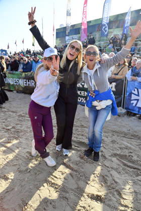 Tanja Lanäus, Janine Kunze and Katja Woywood at the BALTIC LIGHTS 2026 Charity Schilttenhunderrennen in Heringsdorf on Usedom on 07 03 2026