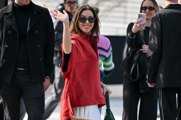 PFW Lacoste Outside Arrivals Aubrey Plaza arriving at the Lacoste show during Fashion Week in Paris, France on March 8, 2026. Photo by Julien Reynaud APS-Medias ABACAPRESS.COM Paris France  Copyright: xReynaudxJulien APS-Medias ABACAx