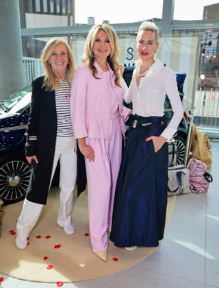 New beauty era at Strandfein Uta Raasch and Jeannine Halene present the Strandfein Beauty Signature Line Designer Uta Raasch with her business partner Jeannine Halene Agentur Rheinschurken de are making a strong statement with their newly founded brand In the photo also RTL presenter Frauke Ludowig Düsseldorf The Art of Beauty Messe NRW Germany
