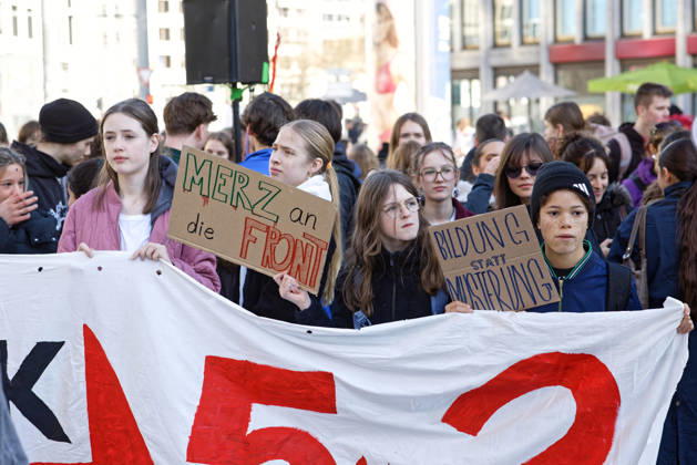 Berlin, Germany, DEU School strike against compulsory military service 05 03 2026, Berlin, Germany, DEU School strike against compulsory military ser