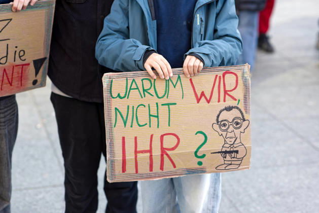 Berlin, Germany, DEU School strike against compulsory military service 05 03 2026, Berlin, Germany, DEU School strike against compulsory military