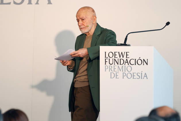 Hugo Mujica and Leonor Pataki collect the XXXVIII Loewe Poetry Prize The poet Hugo Mujica during the presentation of the XXXVIII Loewe Poetry Prize, on March 11, 2026, in Madrid Spain FAMOSOSOS POETRY Ángel Díaz Brin Madrid Madrid Madrid Spain  Copyright: xÃngelxDiazxBrinasx 7358328