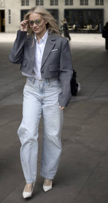 Pussycat dolls reunion bbc tv center London - 11 Mar 2026 Kimberly Wyatt of Pussycat dolls, spotted leaving bbc tv center after pre recording a secret interview to be broadcast tomorrow. London United Kingdom Copyright: xPerryxSmyliex xSOPAxImagesx _PSMYLIE16