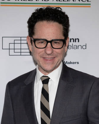 March 12, 2026, Los Angeles, California, USA: American producer, writer, director, and actor J.J. ABRAMS, 59, attends the 20th Annual Oscar Wilde Awards green carpet. Los Angeles USA - ZUMAb173 20260312_aap_b173_121 Copyright: xBillyxBennightx