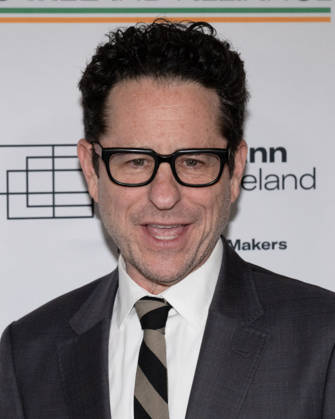 March 12, 2026, Los Angeles, California, USA: American producer, writer, director, and actor J.J. ABRAMS, 59, attends the 20th Annual Oscar Wilde Awards green carpet. Los Angeles USA - ZUMAb173 20260312_aap_b173_194 Copyright: xBillyxBennightx