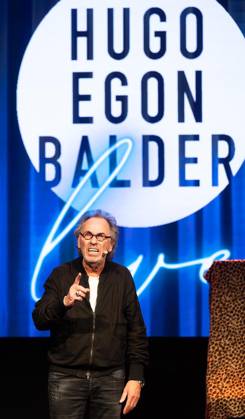Hugo Egon in Duisburg FOR EDITORIAL PURPOSES ONLY EDITORIAL USE ONLY p The presenter Hugo Egon Balder performs with his solo program on Friday 13 03 2026 at Bora in Duisburg Germany Duisburg Copyright GerdxWallhorn Copyright: GerdxWallhorn doc84yohq4w8og158u8liwg ,EDITORIAL USE ONLY Copyright: GerdxWallhorn