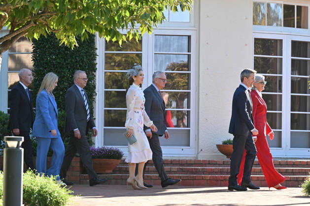 DENMARK ROYALS AUSTRALIA VISIT, Denmark s King Federik X and Queen Mary are escorted by Australia™s Governor-General Sam Mostyn and her husband Simeon Beckett during a Ceremonial Welcome at Government House in Canberra, Sunday, March 15, 2026. ( NO ARCHIVING CANBERRA AUSTRALIAN CAPITAL TERRITORY AUSTRALIA Copyright: xMICKxTSIKASx 20260315194622682769