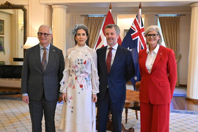 DENMARK ROYALS AUSTRALIA VISIT, Denmark s King Federik X and Queen Mary, Australia™s Governor-General Sam Mostyn and her husband Simeon Beckett after signing the Visitors Book during a Ceremonial Welcome at Government House in Canberra, Sunday, March 15, 2026. ( NO ARCHIVING CANBERRA AUSTRALIAN CAPITAL TERRITORY AUSTRALIA Copyright: xMICKxTSIKASx 20260315195738250683
