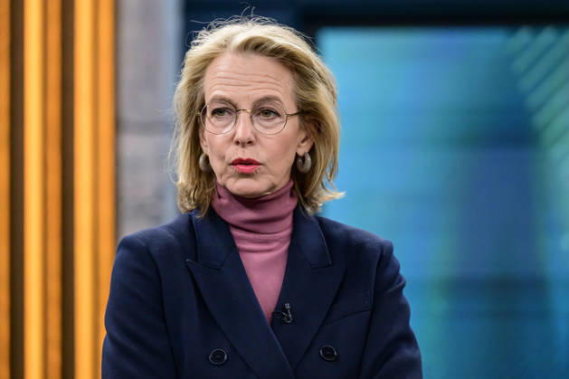 In the picture, from left Julia Jäkel, manager and co founder of the Initiative for an Effective State, GER, Berlin, studio, guest on Caren Miosga s political talk show, TV, format, with presenter, Das Erste, from Adlershof at Studio 20, topic Are you concerned about our democracy, Mr Gauck , March 15, 2026 Copyright: HMBxMedia UwexKoch