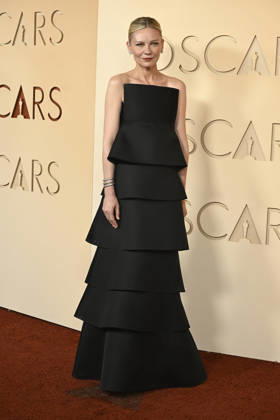 HOLLYWOOD, CA - MARCH 15: Kirsten Dunst at the 98th Oscars at Dolby Theatre on March 15, 2026 in Hollywood, California. Hollywood USA - ZUMAa123 20260315_zaa_a123_282 Copyright: xMediaPunchx