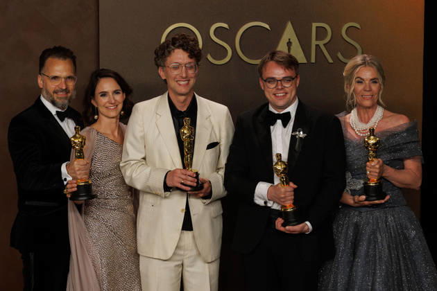 March 15, 2026, Hollywood, California, USA: (L-R) Radovan Sibrt, AlA¾bĺta Karo¡skovo¡, David Borenstein, Pavel Talankin, and Helle Faber, winners of the Best Documentary Feature Film Award for â€oeMr. Nobody Against Putinâ€Â, pose in the press room of the 98th Annual Academy Awards on Sunday March 15, 2026 at the Dolby Theater in Hollywood, California. PRENSA INTERNACIONAL Hollywood USA - ZUMAp124 20260315_zaa_p124_311 Copyright: xPrensaxInternacionalx