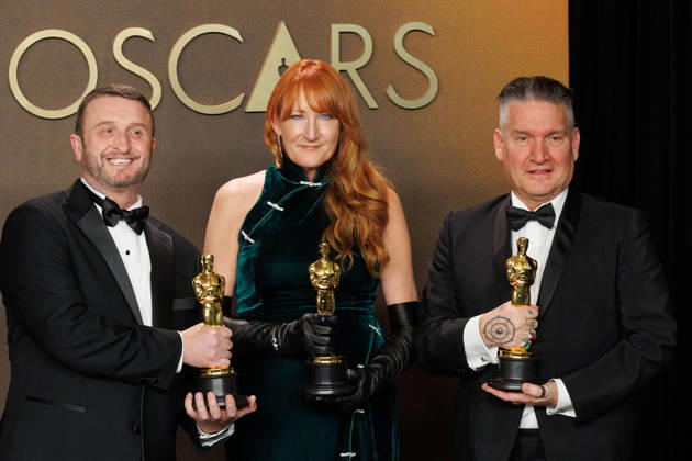 March 15, 2026, Hollywood, California, USA: (L-R) Mike Hill, Cliona Furey, and Jordan Samuel, winners of the Best Makeup and Hairstyling for Frankenstein , pose in the press room of the 98th Annual Academy Awards on Sunday March 15, 2026 at the Dolby Theater in Hollywood, California. PRENSA INTERNACIONAL Hollywood USA - ZUMAp124 20260315_zaa_p124_325 Copyright: xPrensaxInternacionalx