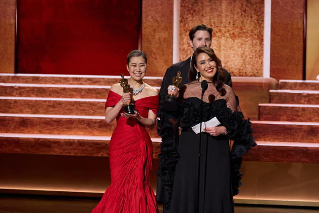 98th Oscars, Academy Awards Chris Appelhans, Maggie Kang, and Michelle Wong accept the Oscar for Animated Feature Film during the 98th Oscars at the Dolby Theatre at Ovation Hollywood on Sunday, March 15, 2026., Credit:Trae Patton The Academy Avalon United States of America, CA, Hollywood, Dolby Theater Copyright: xTraexPattonx xThexAcademyx xAvalonx 1083370812