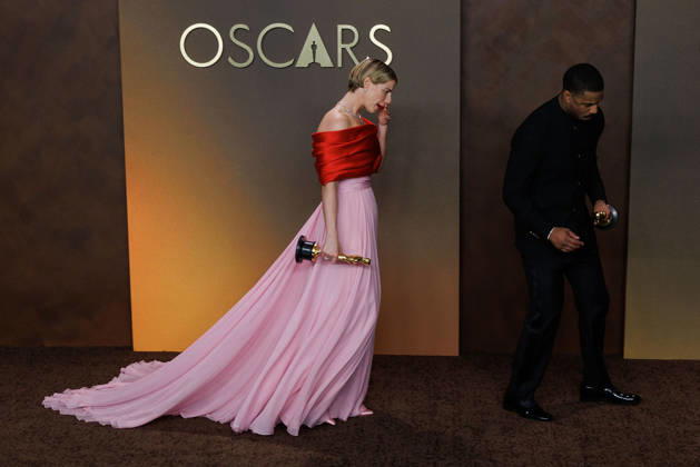 March 15, 2026, Hollywood, California, USA: (L-R) Jessie Buckley, winner of the Best Actress Award for Ã¢â‚¬oeHamnetÃ¢â‚¬Â and Michael B. Jordan, winner of the Best Actor Award for Ã¢â‚¬oeSinnersÃ¢â‚¬Â, pose in the press room of the 98th Annual Academy Awards on Sunday March 15, 2026 at the Dolby Theater in Hollywood, California. PRENSA INTERNACIONAL Hollywood USA - ZUMAp124 20260315_zaa_p124_363 Copyright: xPrensaxInternacionalx