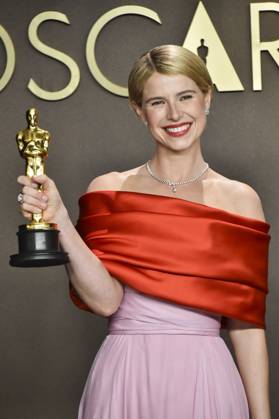 Jessie Buckley in the press room for The 98th Academy Awards - Press Room, Dolby Theatre at Ovation Hollywood, Los Angeles, CA, March 15, 2026. Photo By: Elizabeth Goodenough Everett Collection The 98th Academy Awards - Press Room PUBLICATIONXNOTxINxCANxCHNxFRAxITAxJPNxNORxPOLxRUSxESPxUKxUSA