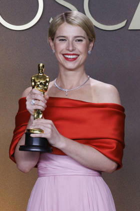 March 15, 2026, Hollywood, California, USA: Jessie Buckley in the press room of the 98th Annual Academy Awards on Sunday March 15, 2026 at the Dolby Theater in Hollywood, California. BURT HARRIS BNS PI Hollywood USA - ZUMAp124 20260315_zaa_p124_394 Copyright: xBurtxHarrisx
