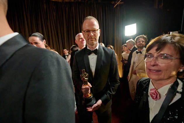 98th Oscars, Academy Awards Joachim Trier poses backstage with the Oscar for International Feature Film during the live ABC Telecast of the 98th Oscars at Dolby Theatre at Ovation Hollywood on Sunday, March 15, 2026., Credit:Richard Harbaugh The Academy Avalon United States of America, CA, Hollywood, Dolby Theater  Copyright: xRichardxHarbaughx xThexAcademyx xAvalonx 1083396201
