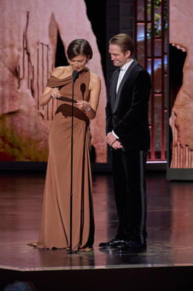 98th Oscars, Academy Awards Zendaya and Robert Pattinson present the Oscar for Directing during the 98th Oscars at the Dolby Theatre at Ovation Hollywood on Sunday, March 15, 2026., Credit:Avalon.red Avalon United States of America, CA, Hollywood, Dolby Theater  Copyright: xAvalon.redx xAvalonx 1083412944