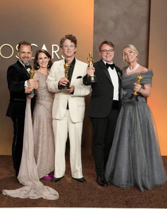 March 15, 2026, Hollywood, California, USA: (L-R) RADOVAN SIBRT, ALZBETA KARoÂSKOVA, DAVID BORENSTEIN, PAVEL TALANKIN, and HELLE FABER, winners of the Best Documentary Feature Film Award for â€oeMr. Nobody Against Putinâ€Â, pose in the Press Room during the 98th Academy Awards, presented by the Academy of Motion Picture Arts and Sciences (AMPAS), at the Dolby Theatre in Hollywood. Hollywood USA - ZUMAb173 20260315_aap_b173_200 Copyright: xBillyxBennightx