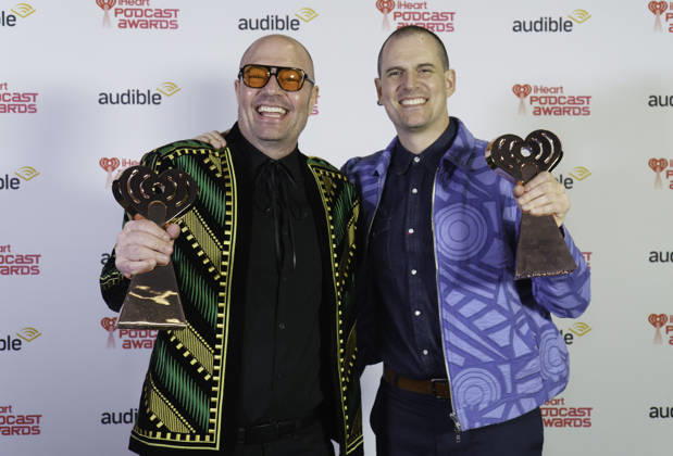 March 16, 2026: Austin, Texas. 2026 IHeartPodcast Awards, winners pose with their awards. Ben Mandelker & Ronnie Karam - Watch What Crappens Best TV & Film. - ZUMAda1_ 20260316_zap_da1_064 Copyright: xSandraxDahdahx