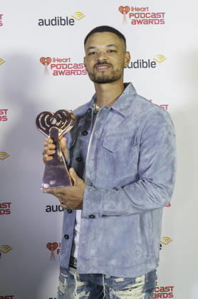 March 16, 2026: Austin, Texas. 2026 IHeartPodcast Awards, winners pose with their awards. Steven Bartlett for Best Business & Finance, - The Diary of a CEO. - ZUMAda1_ 20260316_zap_da1_073 Copyright: xSandraxDahdahx